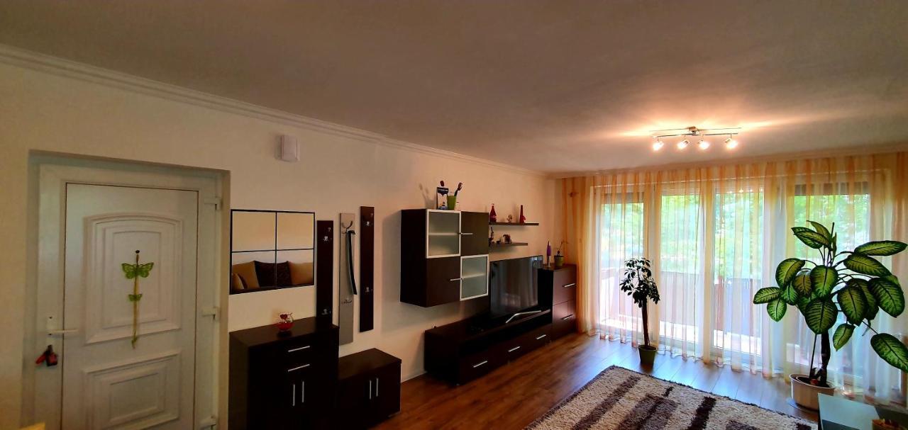 Bazsi Apartman Шиофок Экстерьер фото