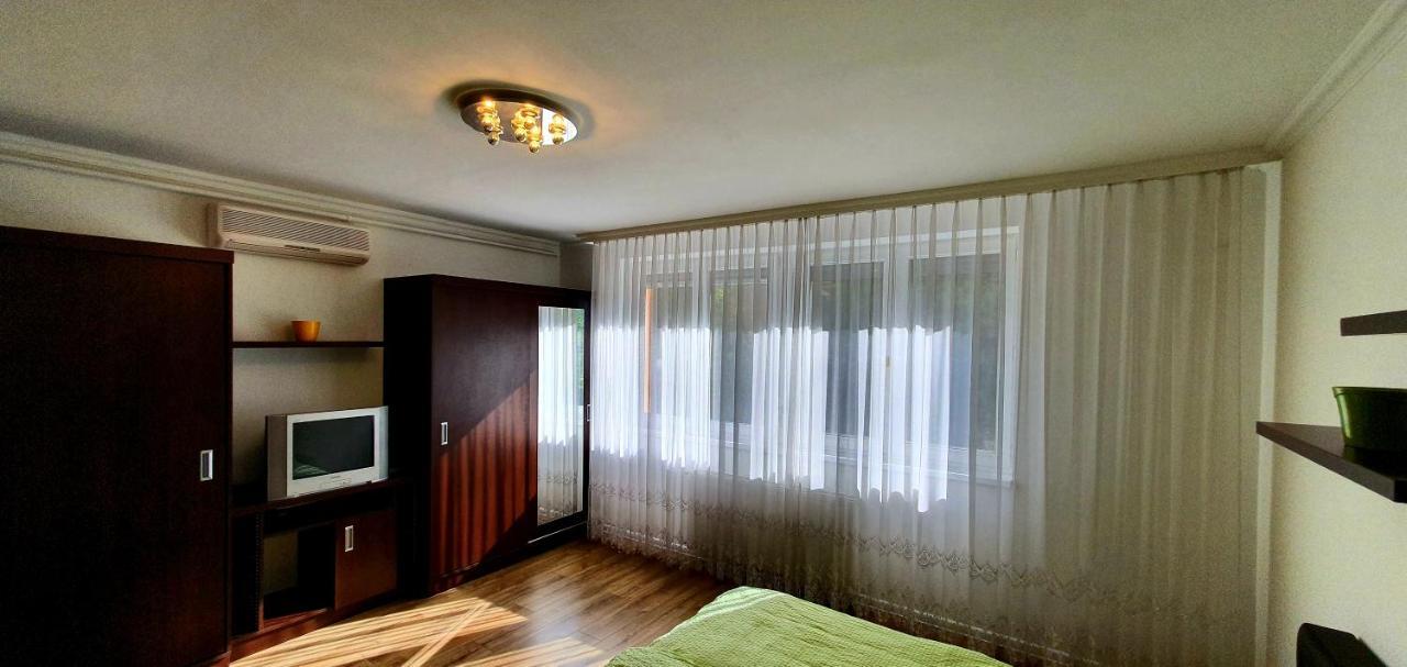 Bazsi Apartman Шиофок Экстерьер фото